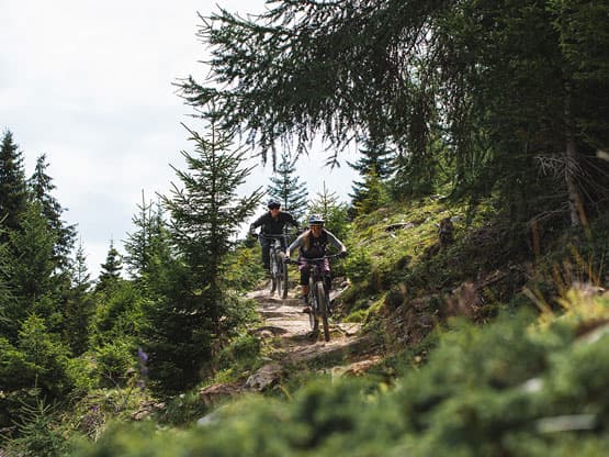 4 Gutscheine für einen E-Mountainbike Ausflug samt Anreise, im Wert von CHF 772.- gesponsert von SBB und Rent a Bike AG